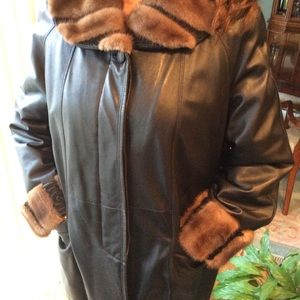Leather mink trimmed collar & cuff 3/4 jacket.